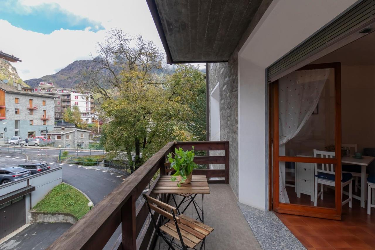 Ihost Flat - Valmalenco Centro Appartement Chiesa in Valmalenco Buitenkant foto