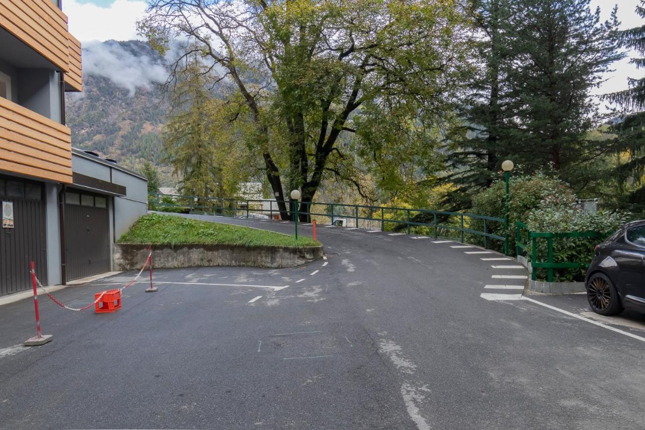 Ihost Flat - Valmalenco Centro Appartement Chiesa in Valmalenco Buitenkant foto