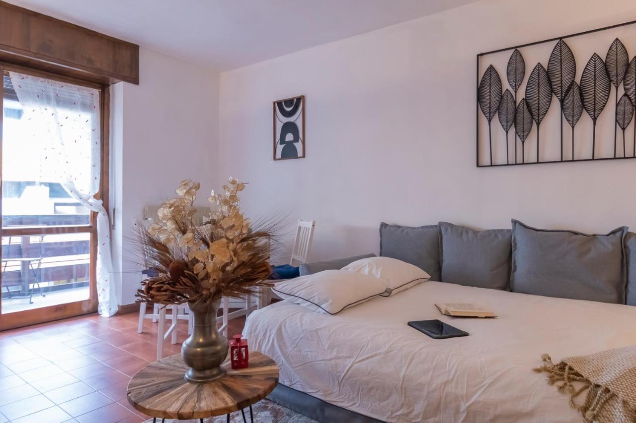 Ihost Flat - Valmalenco Centro Appartement Chiesa in Valmalenco Buitenkant foto